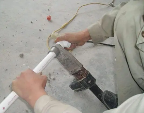 阿克苏漏水维修电话